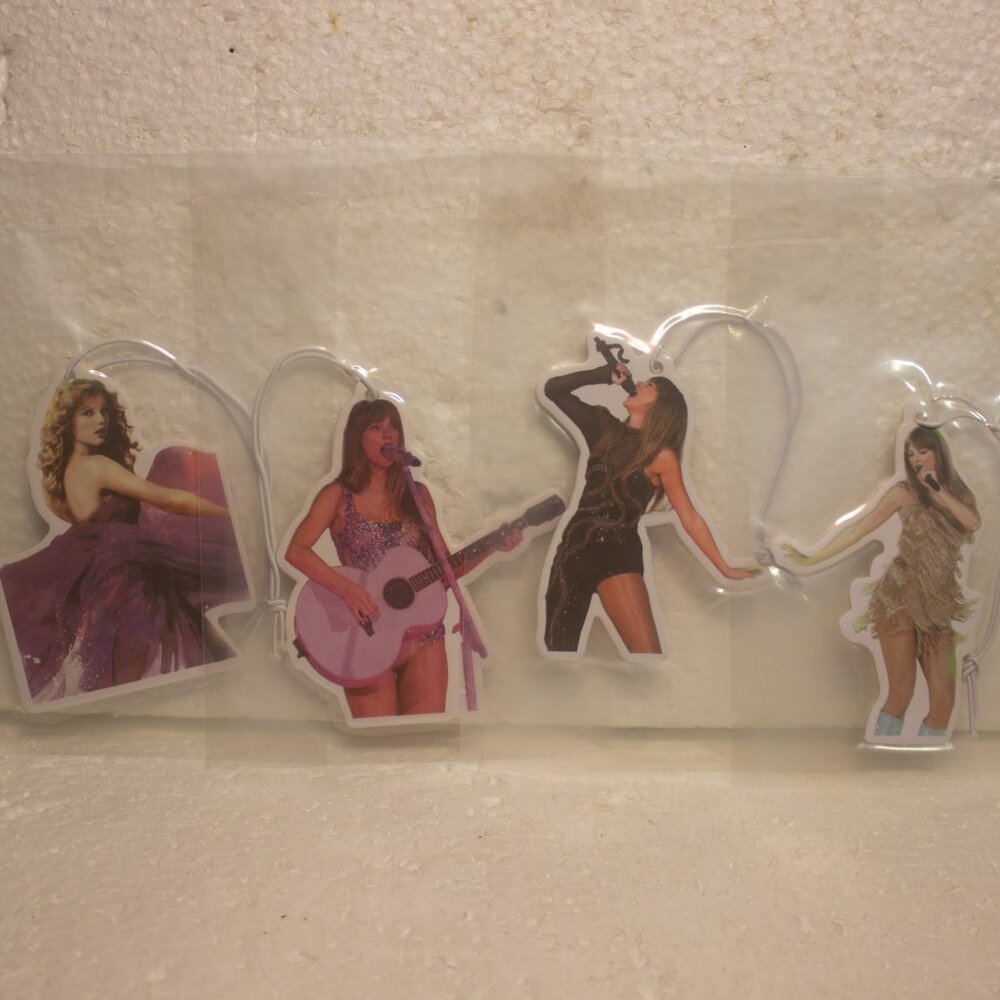 Taylor Swift Gift Tags Set of 8 Still New in Package